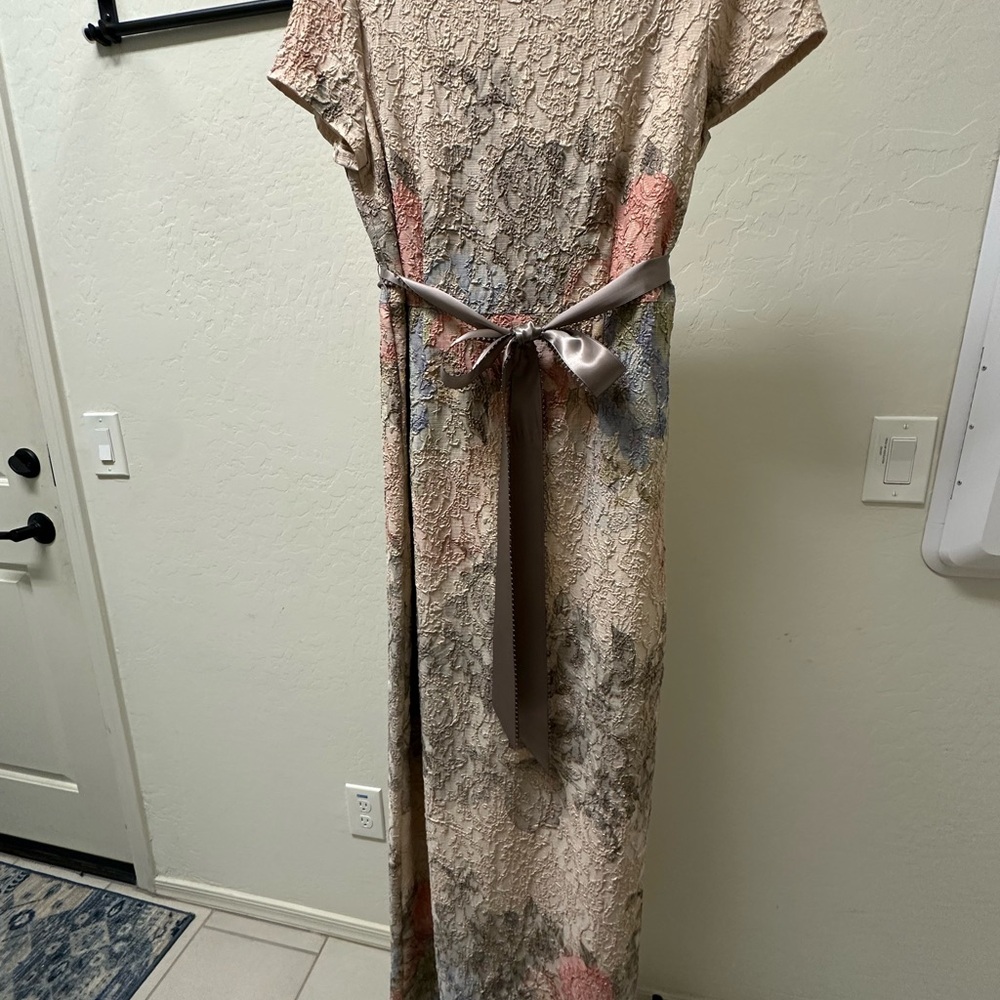 Elegant Maxi Dress with Floral Accents
